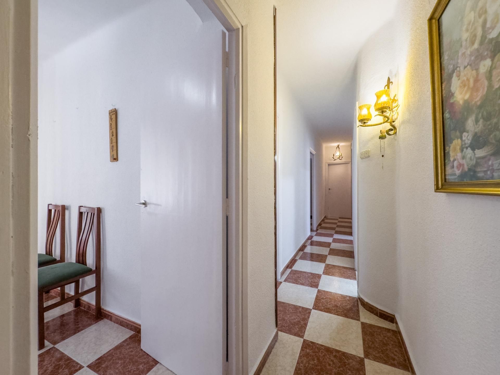 Flat for sale in  Granada Capital  with Air Conditioner, Heating and Terrace