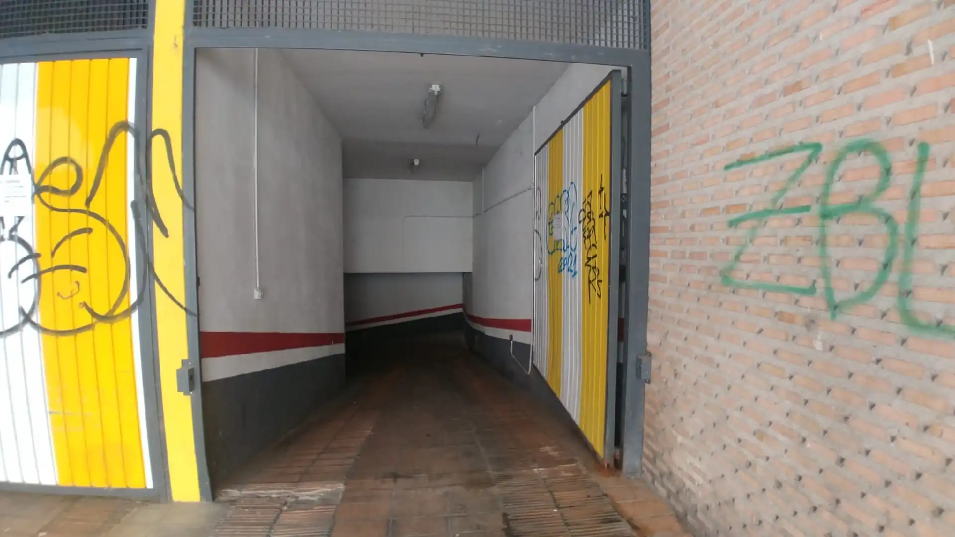Parcheggio in affitto a Centro, imagen 4