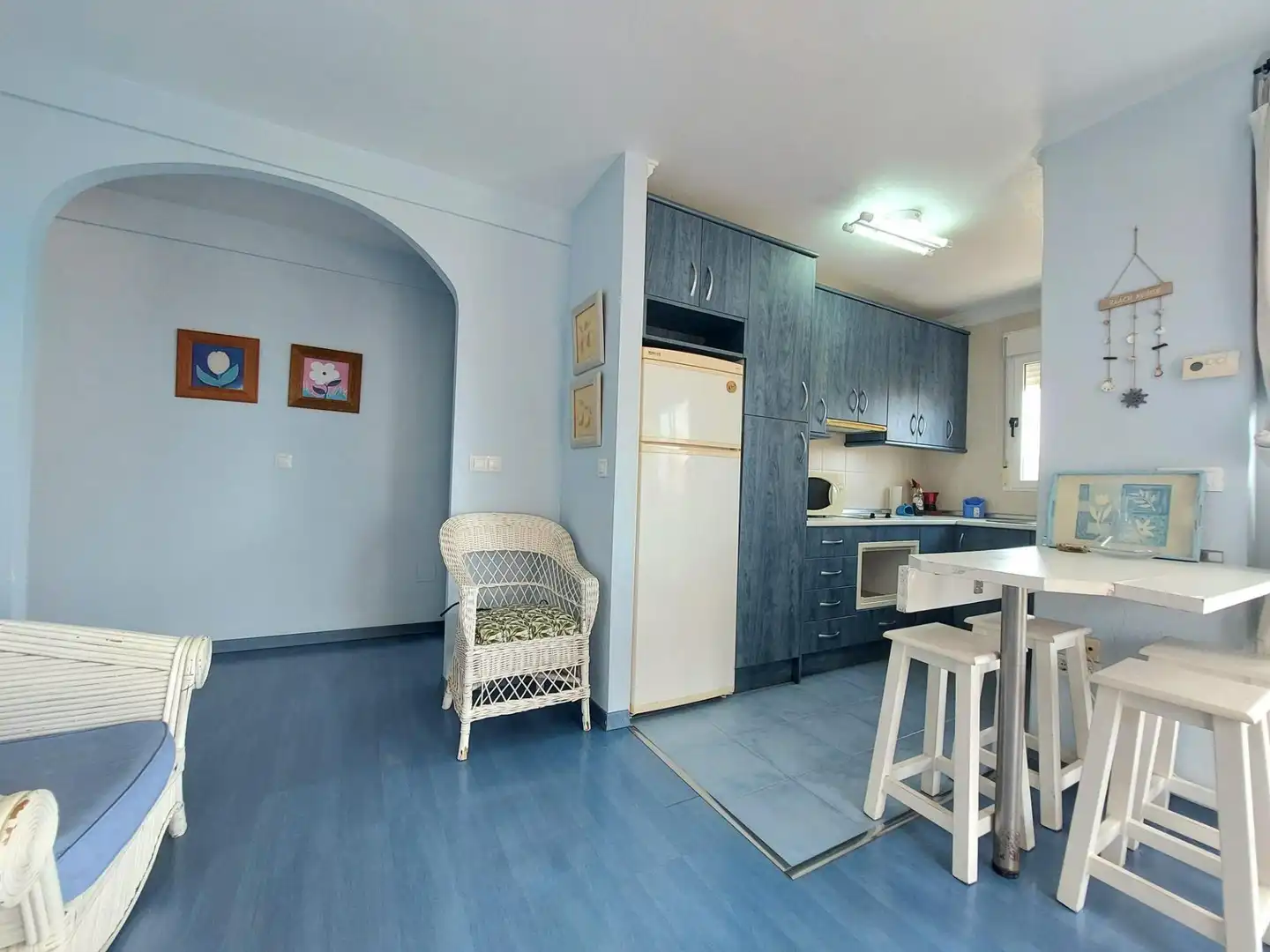 Cuina de Apartament en venda en Águilas amb Terrassa, Balcó i Piscina comunitària