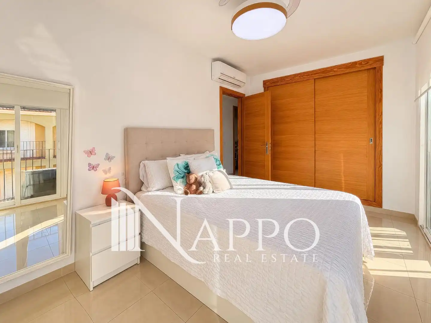 Schlafzimmer von Dachboden zum Verkauf in Marratxí mit Klimaanlage, Terrasse und Schwimmbad