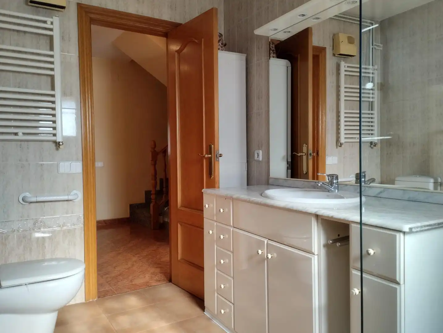Bathroom of Houses for sale in Rubí  with Air Conditioner, Heating and Private garden