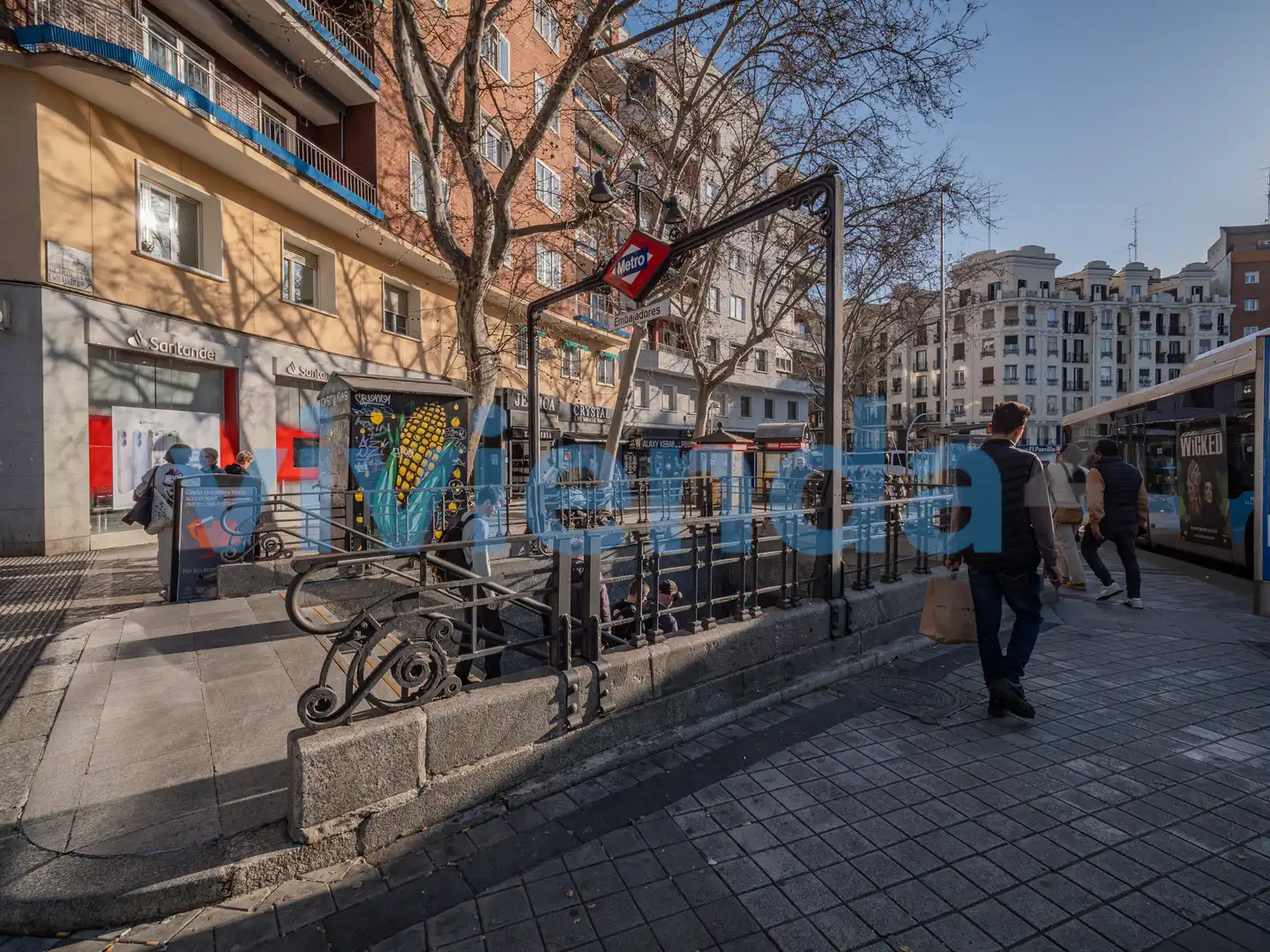 Exterior view of Flat for sale in  Madrid Capital  with Heating and Furnished