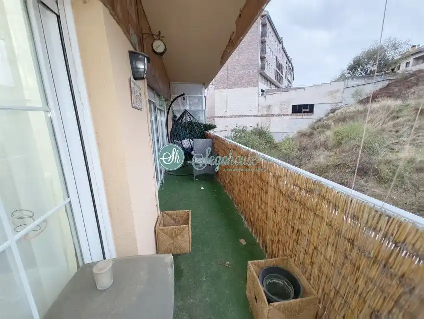Terraza de Piso en venta en Segovia con Calefacción, Terraza y Amueblado