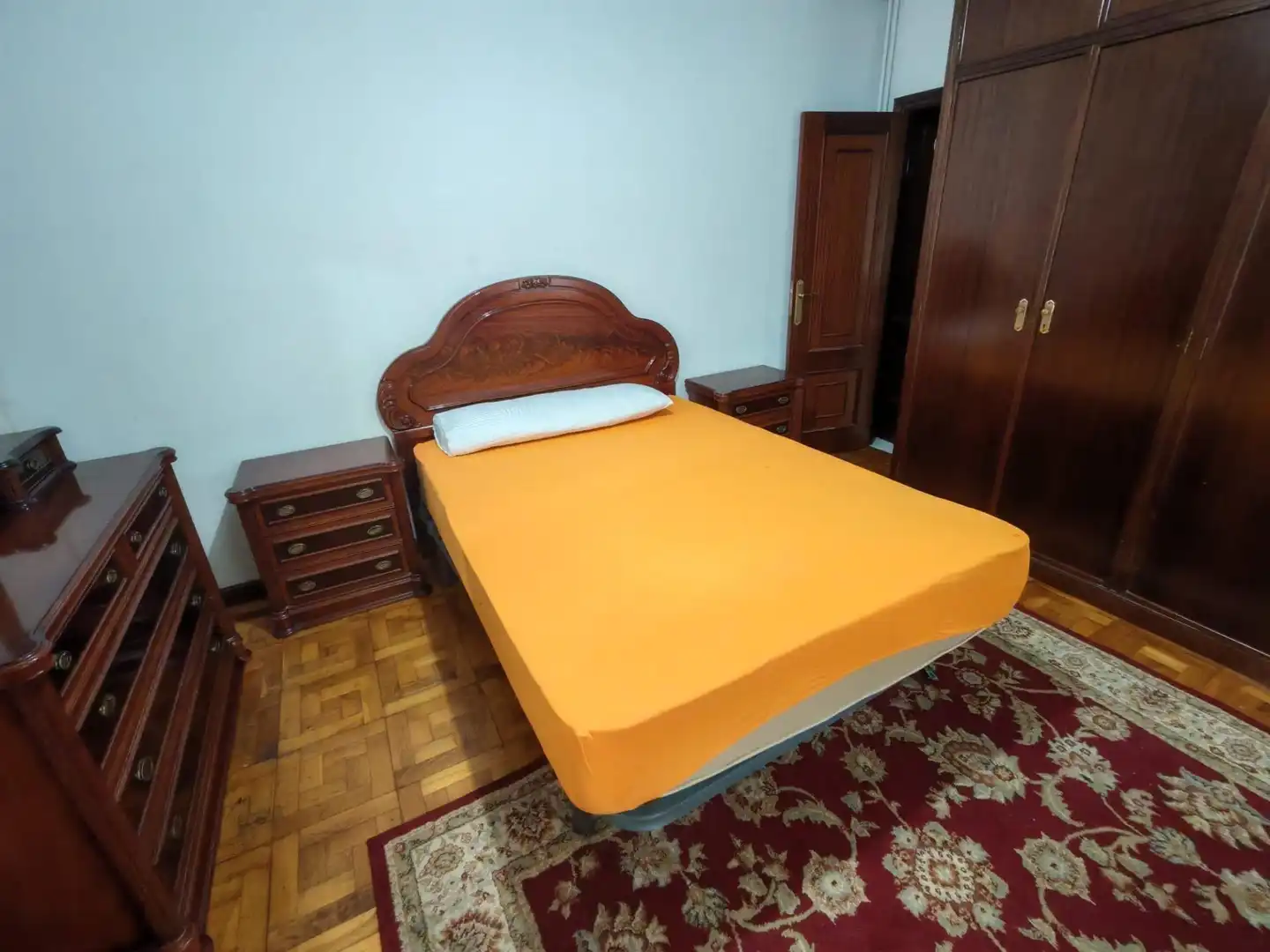 Bedroom of Flat for rent in Vigo   with Heating, Terrace and Furnished