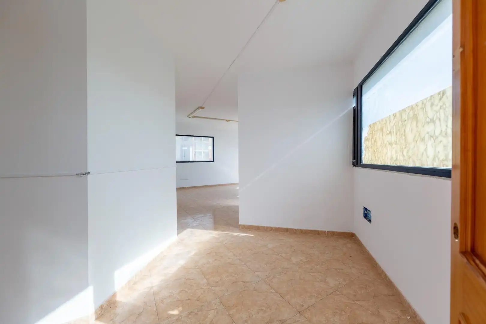 Büro zur Miete in Vícar