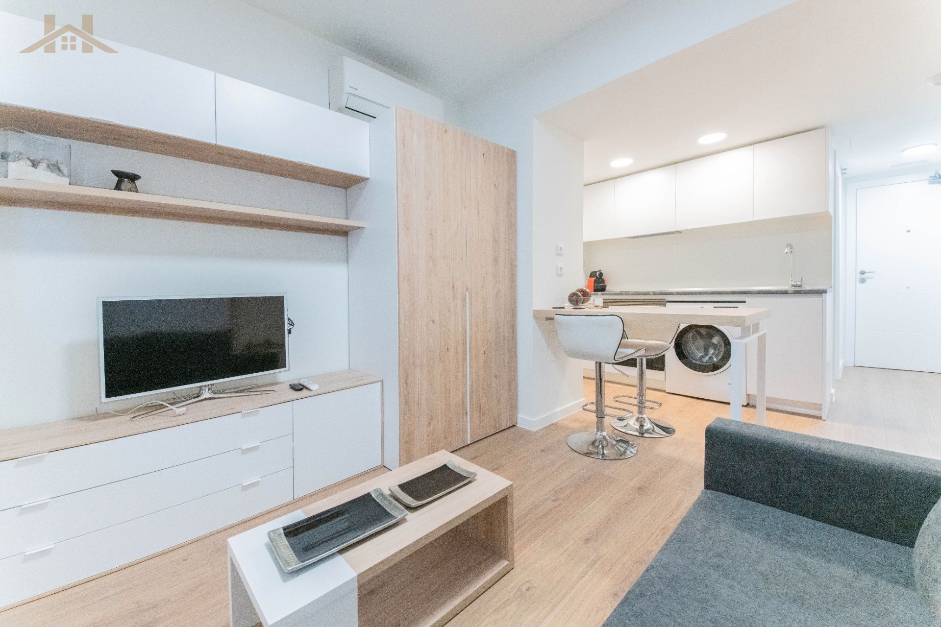Sala d'estar de Loft en venda en San Sebastián de los Reyes amb Aire condicionat, Moblat i Rentadora