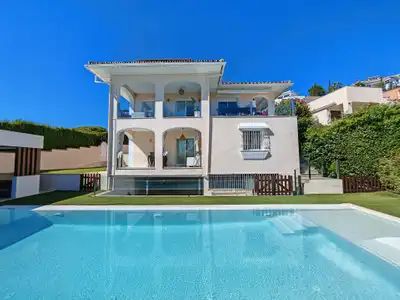 Vista exterior de Casa o chalet en venta en Riviera del Sol