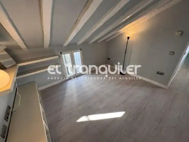 Estudio con ascensor en alquiler en Calle Libertad, imagen 2
