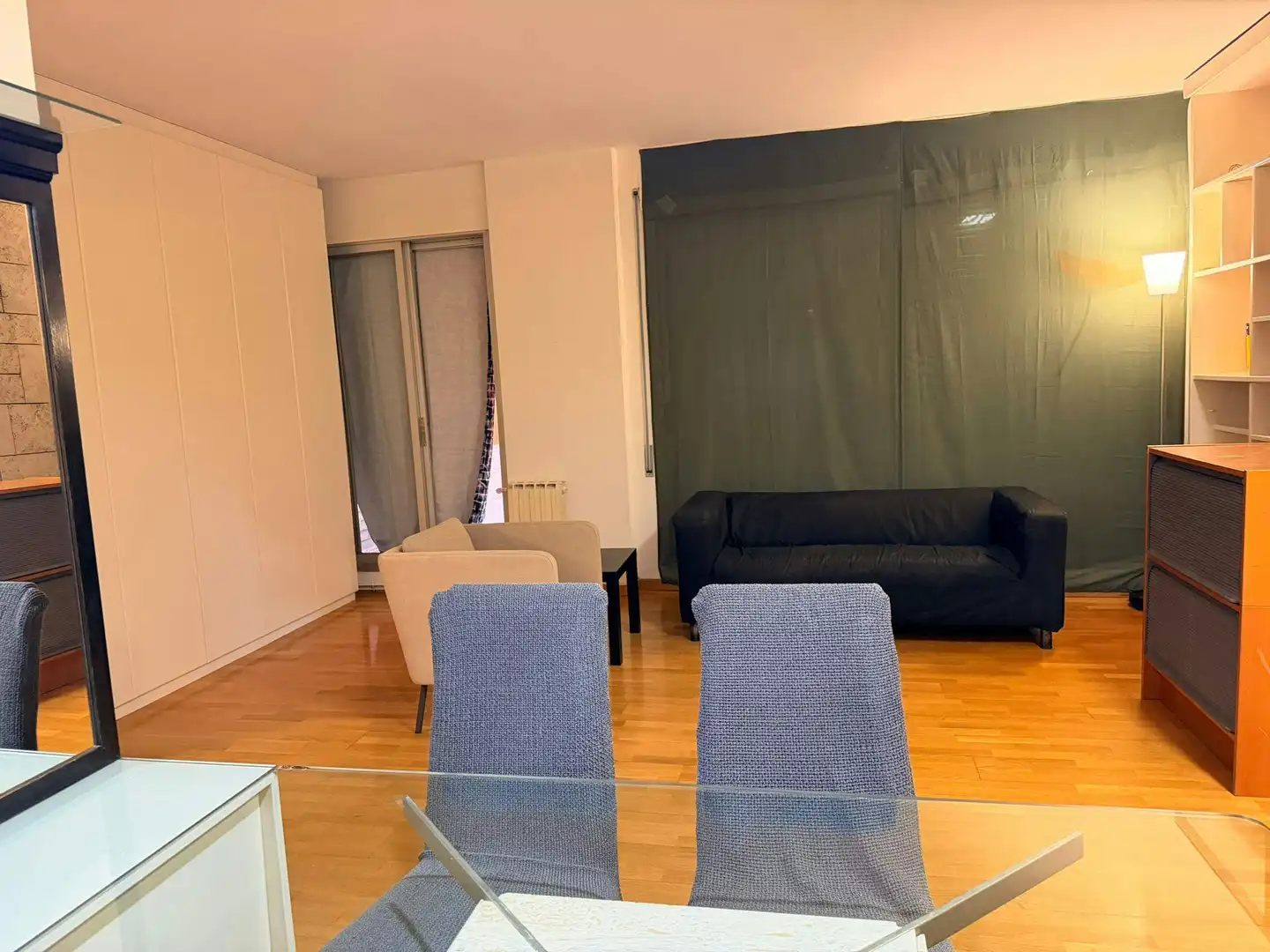 Sala d'estar de Pis de lloguer en Barcelona amb Aire condicionat, Calefacció i Moblat