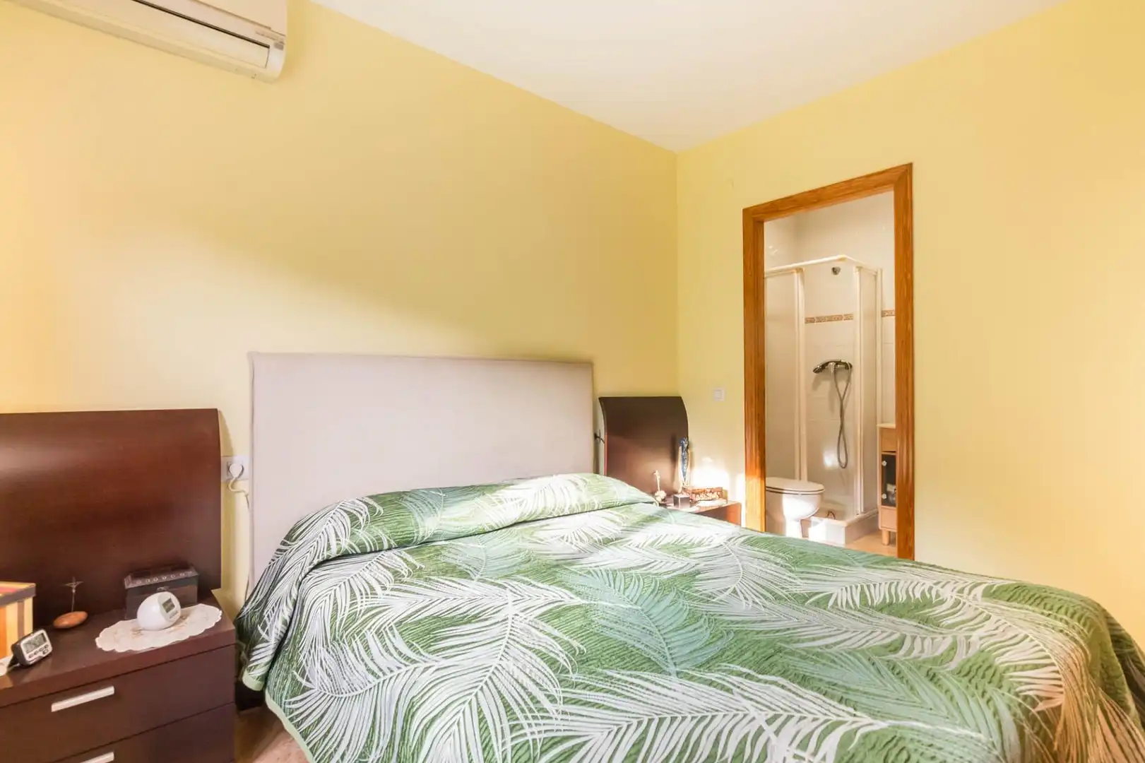 Schlafzimmer von Einfamilien-Reihenhaus zum Verkauf in Murcia mit Klimaanlage, Privatgarten und Terrasse