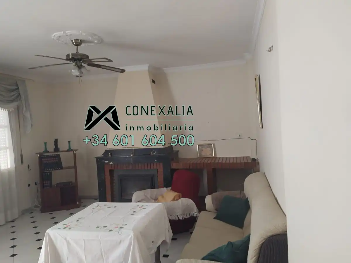 Sala de estar de Piso en venta en Olvera con Terraza y Balcón