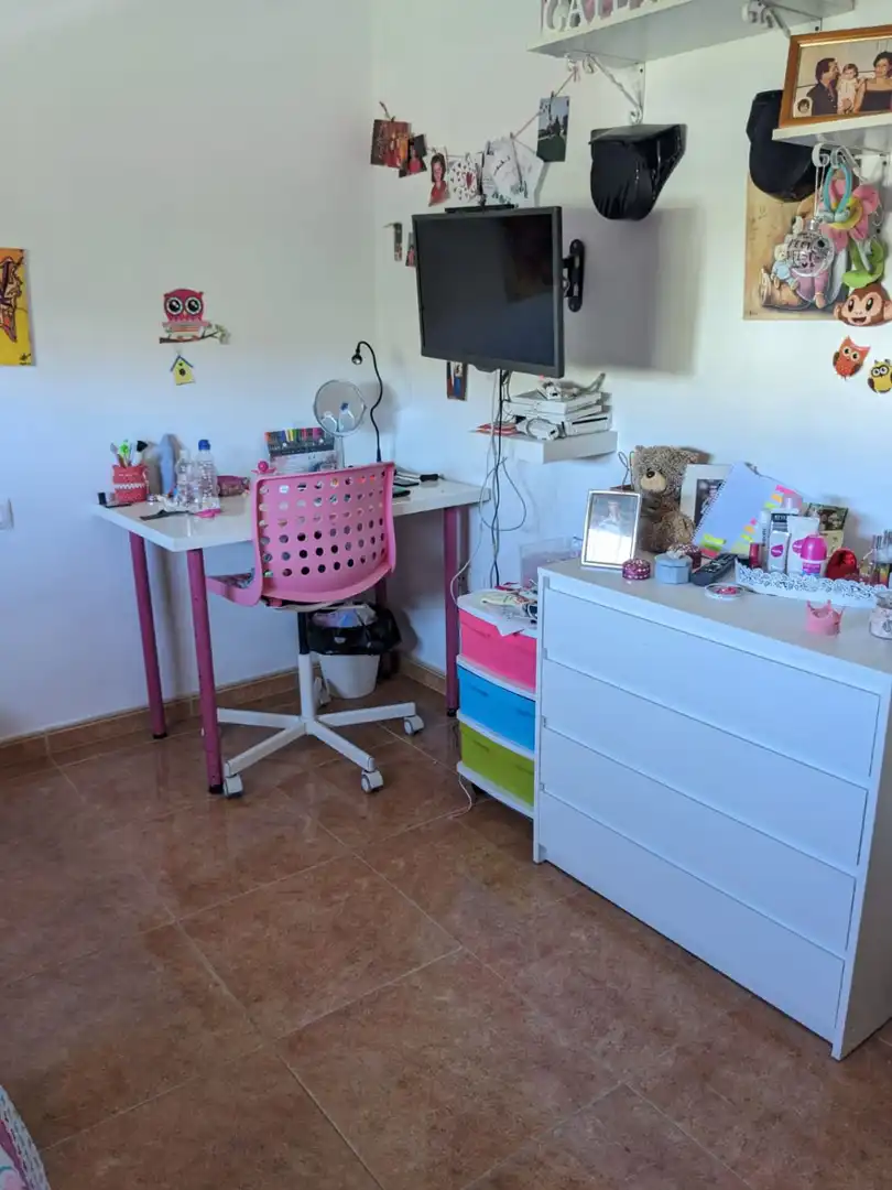 Dormitori de Casa o xalet en venda en San Roque amb Aire condicionat, Calefacció i Jardí privat