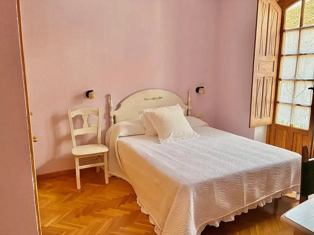 Habitación de Casa o chalet en venta en El Barco de Ávila  con Calefacción, Jardín privado y Terraza