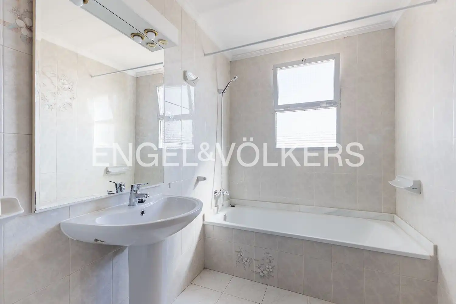 Baño de Casa o chalet de alquiler en Cullera con Aire acondicionado, Calefacción y Terraza