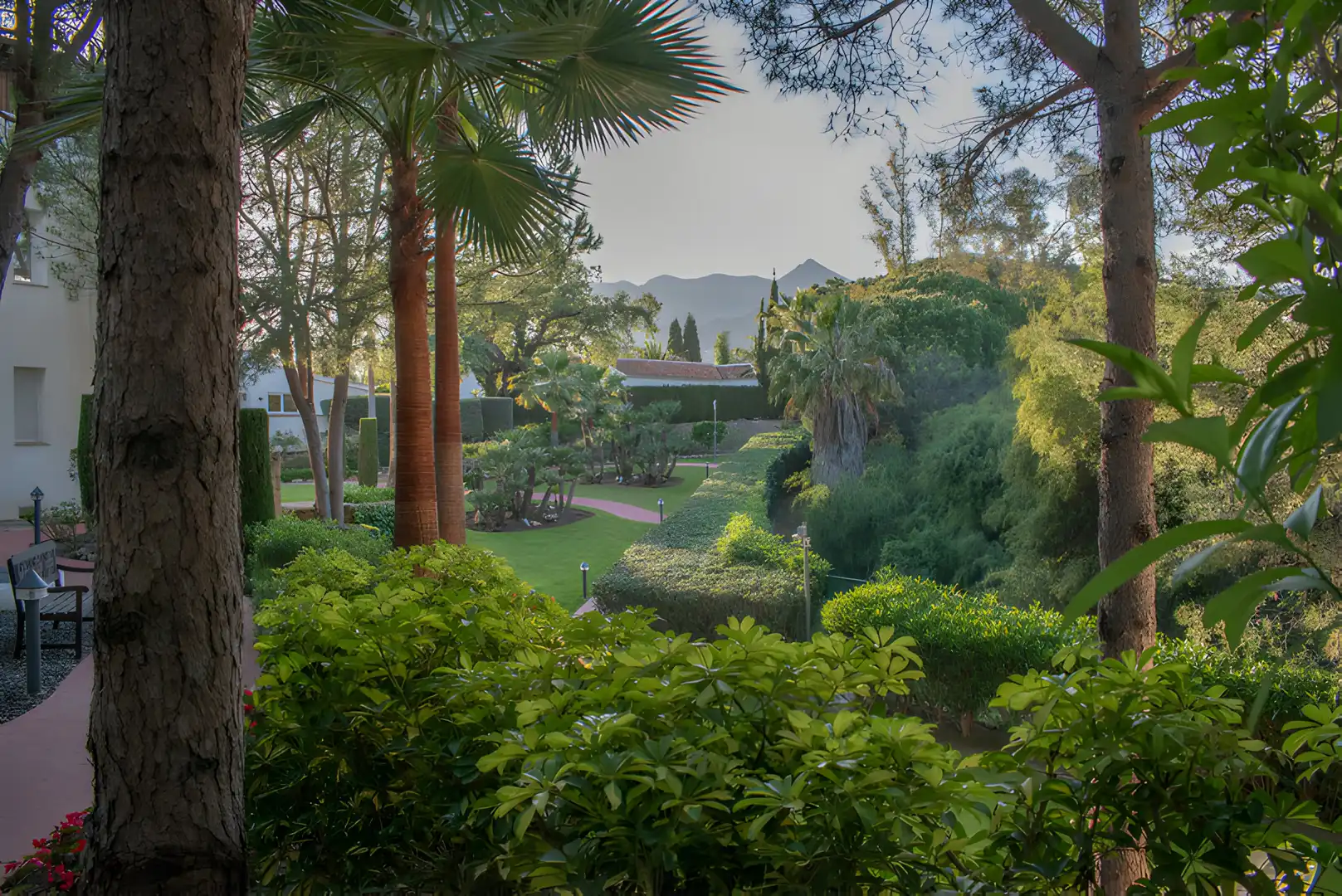 Jardí de Planta baixa en venda en Marbella amb Aire condicionat, Calefacció i Terrassa