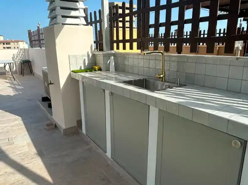 Küche von Wohnung zur Miete in Roquetas de Mar mit Klimaanlage, Schwimmbad und Balkon