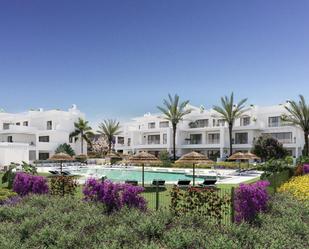 Jardí de Àtic en venda en Estepona amb Terrassa, Traster i Piscina comunitària