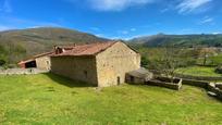 Vista exterior de Casa o xalet en venda en Cabuérniga amb Balcó