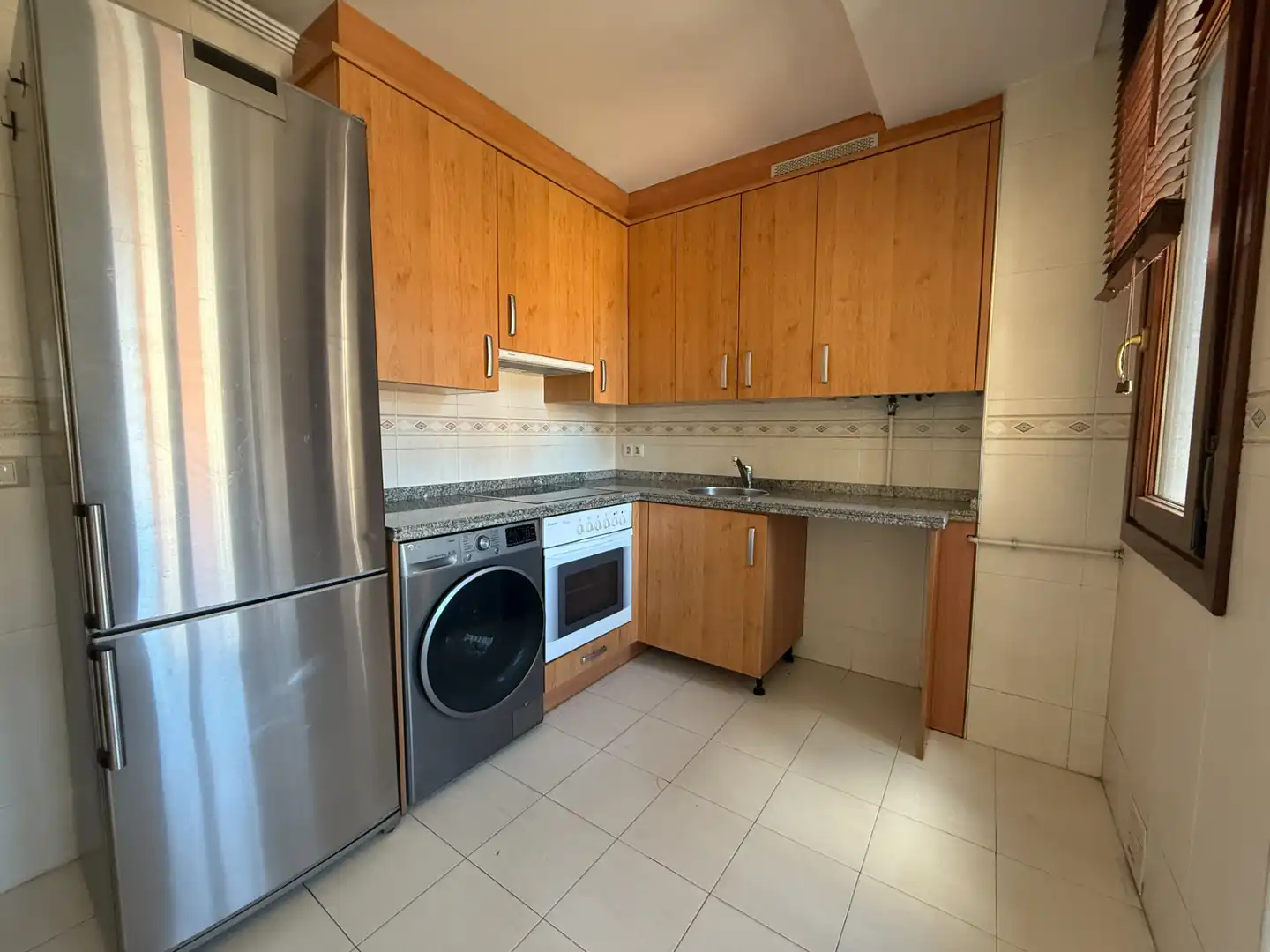 Kitchen of Flat for sale in Oeste