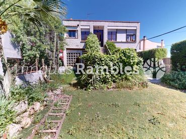 Casa con giardino in vendita a Masquefa