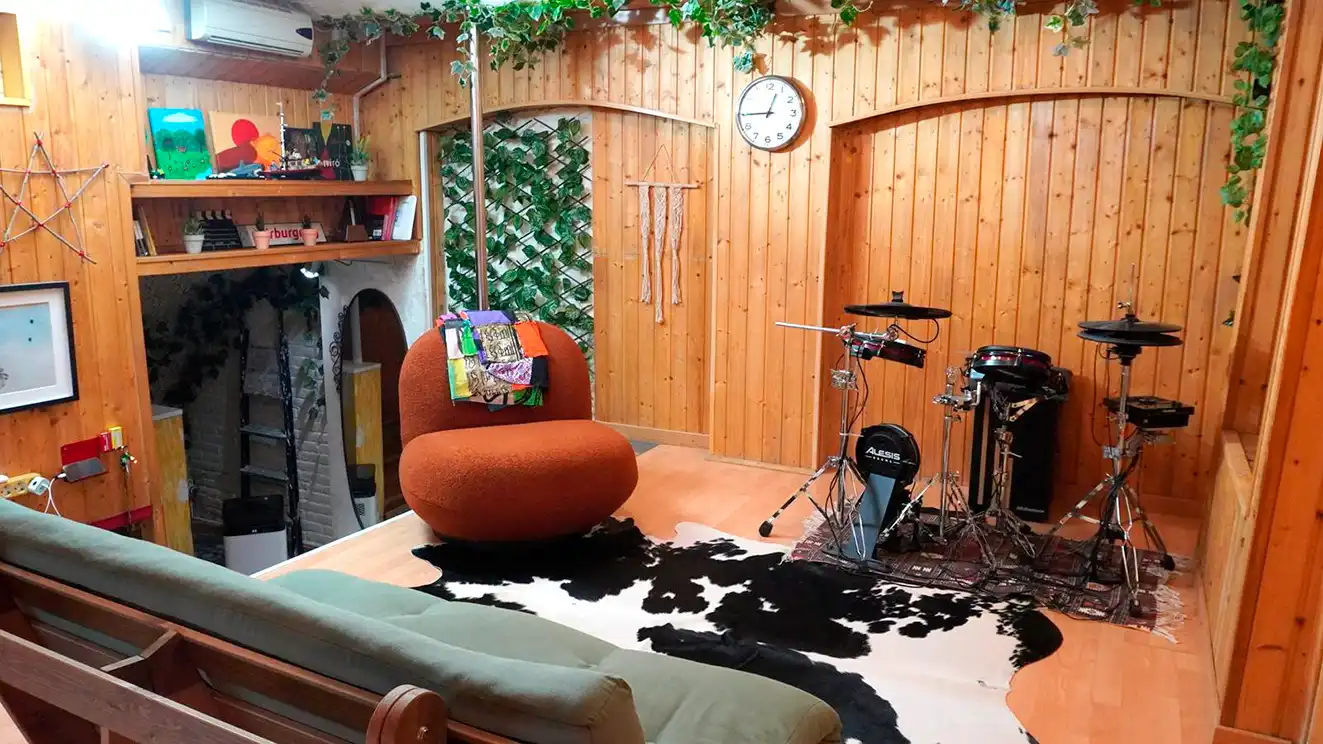 Sala de estar de Estudio en venta en Barcelona con Parquet, Amueblado y Microondas