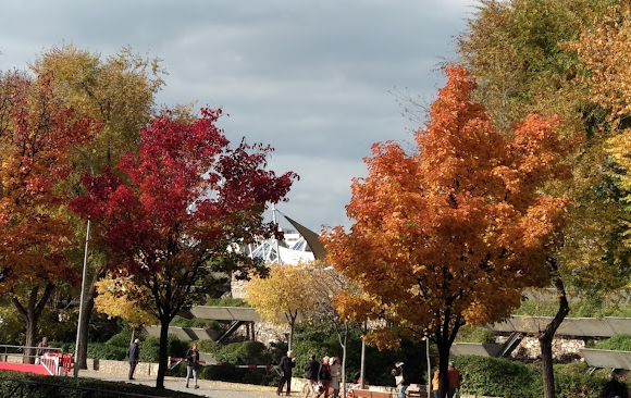Vista exterior de Pis en venda en  Madrid Capital amb Aire condicionat, Terrassa i Forn