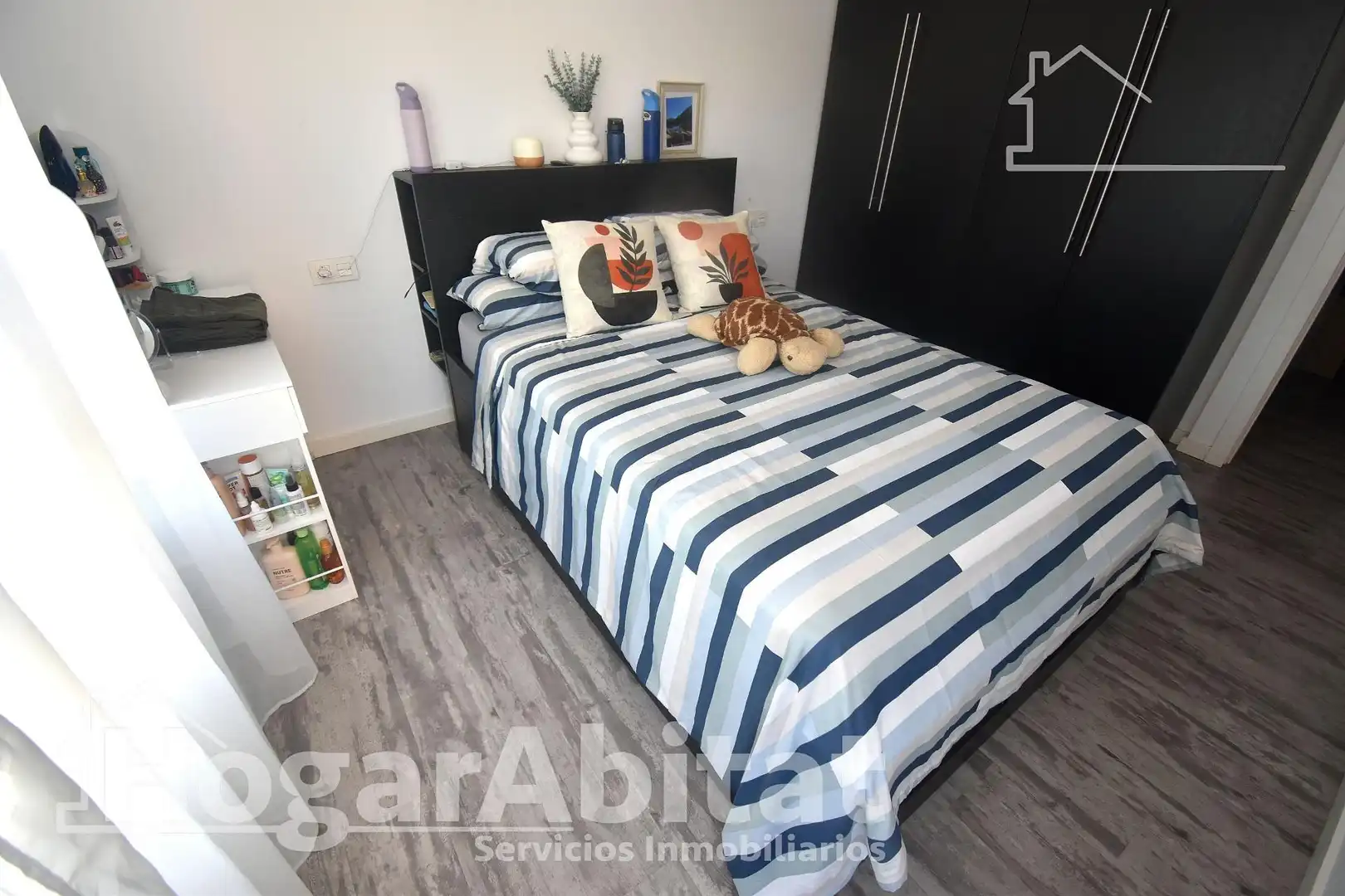 Habitación de Piso en venta en Castellón de la Plana / Castelló de la Plana con Calefacción, Amueblado y Balcón