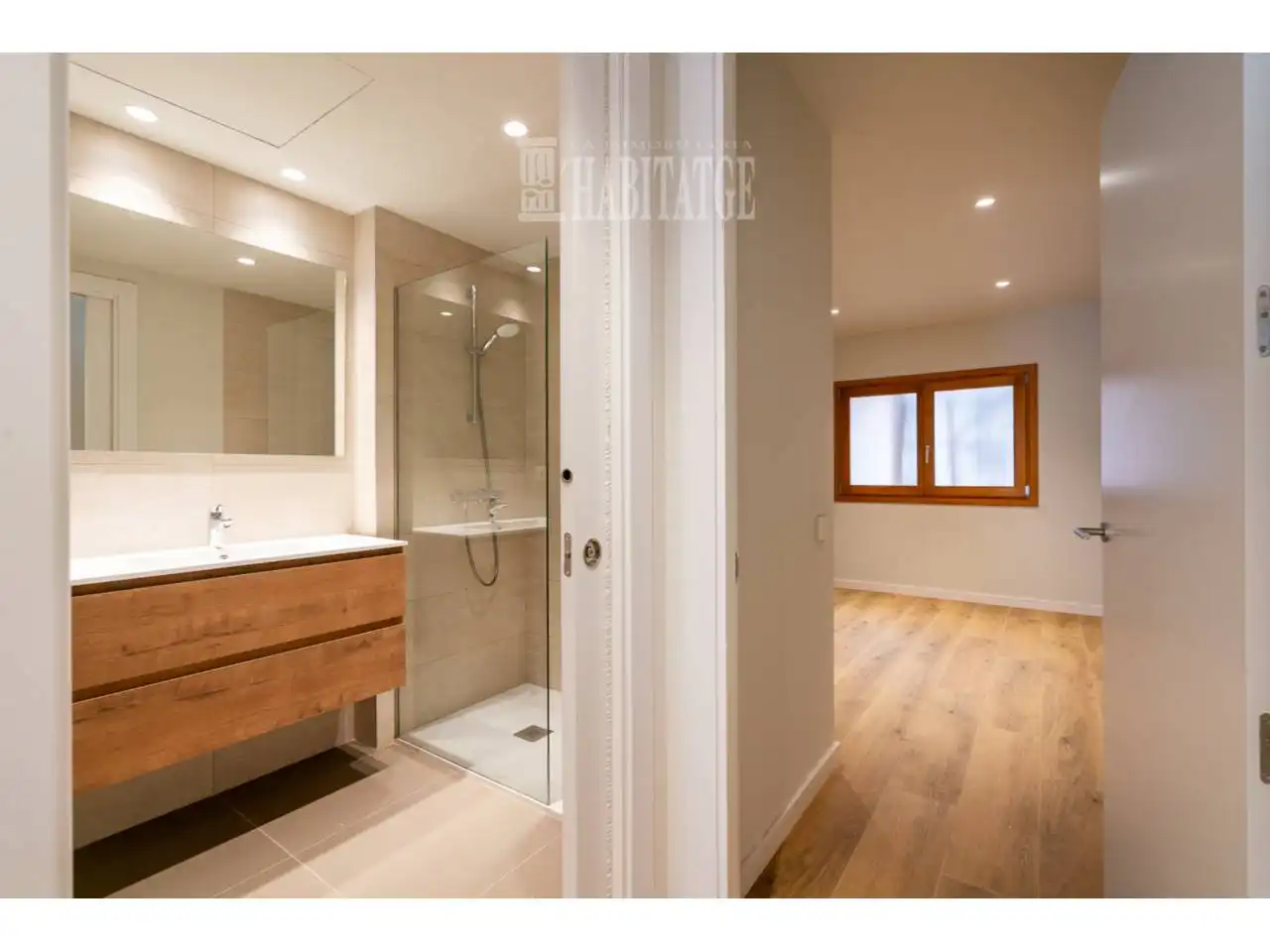Baño de Piso en venta en Vic con Calefacción
