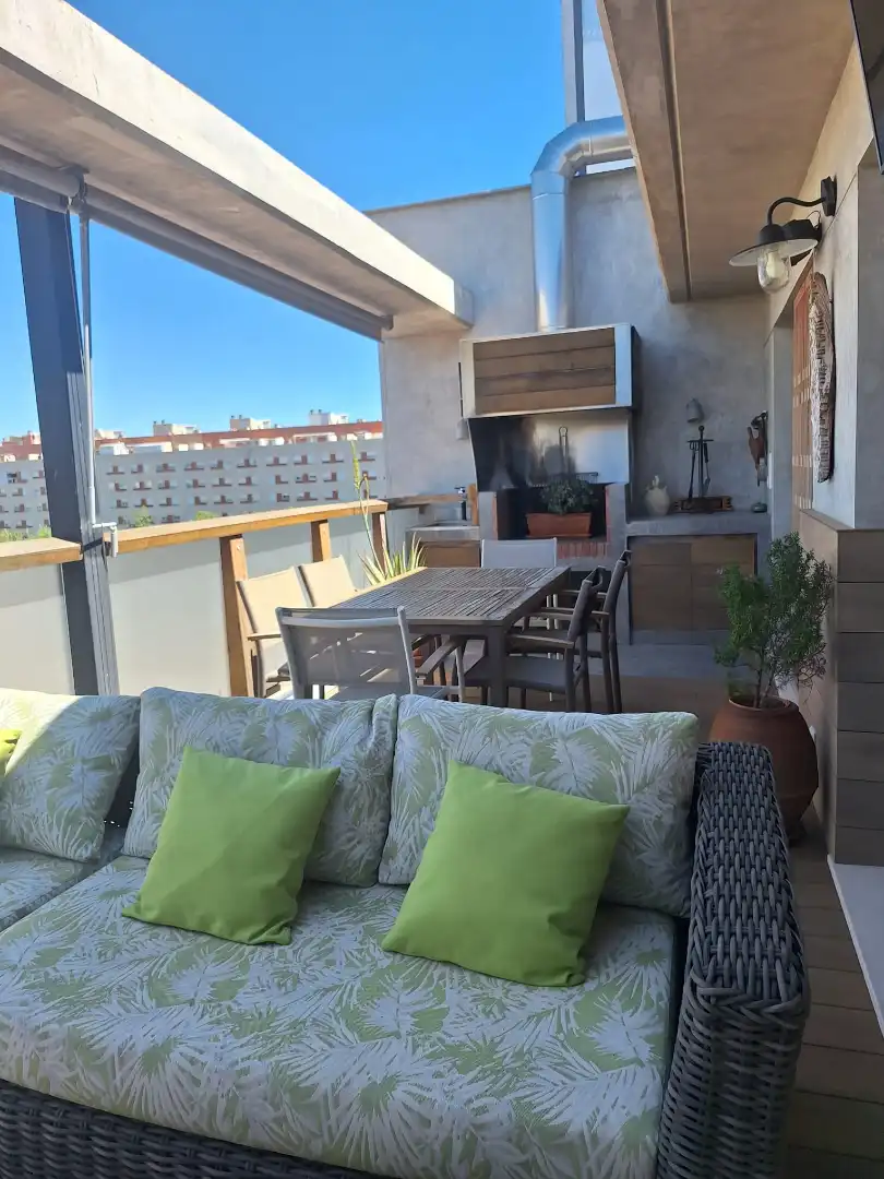 Ático con piscina en venta en Carrer Melissa