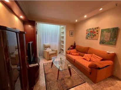 Sala d'estar de Apartament de lloguer en L'Hospitalet de Llobregat amb Aire condicionat, Calefacció i Moblat