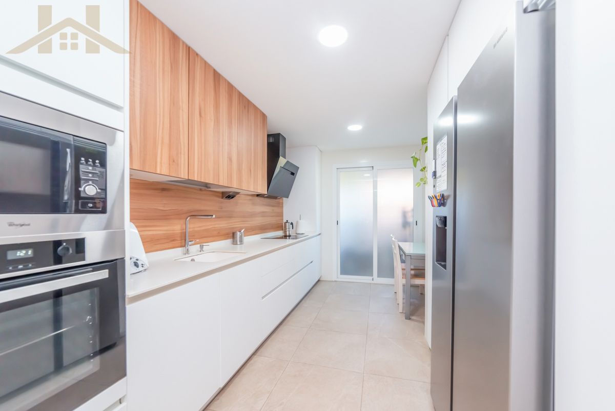 Cuina de Pis en venda en Tres Cantos amb Aire condicionat, Calefacció i Terrassa