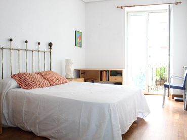 Piso con balcón en venta en Calle Marina