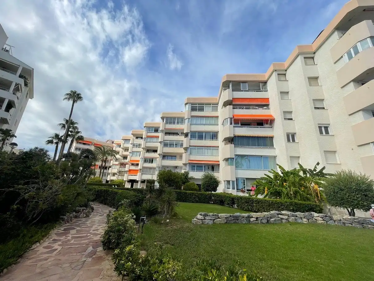 Vista exterior de Apartamento de alquiler en Altea con Calefacción, Terraza y Amueblado