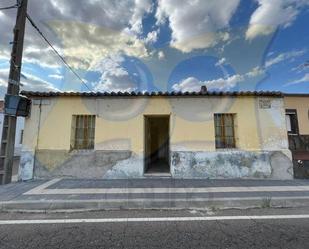 Vista exterior de Casa o xalet en venda en Sieteiglesias de Tormes