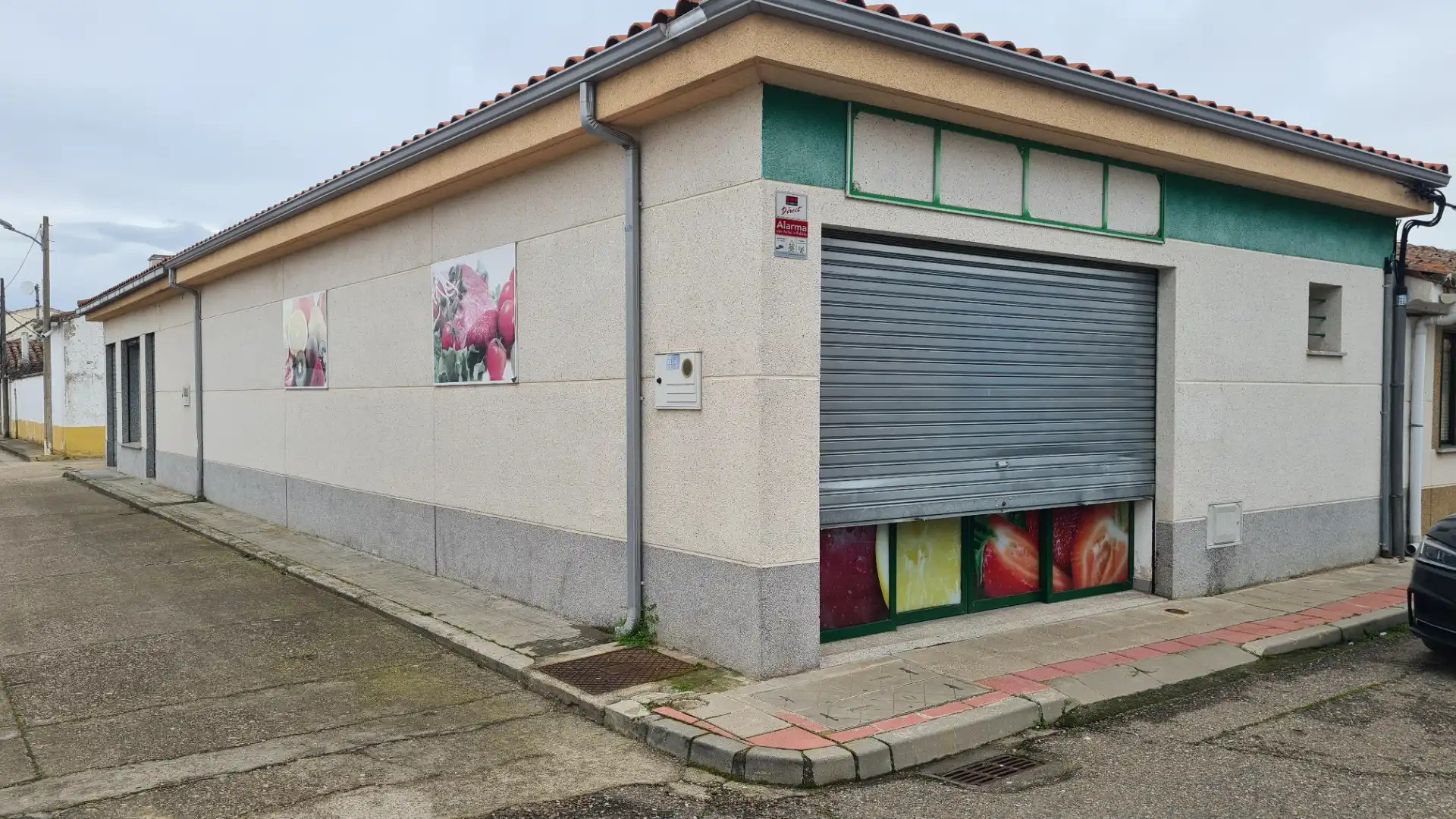 Local comercial en venda a Calle San Isidro 28