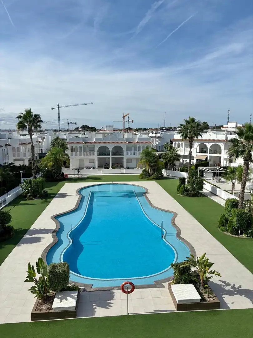 Bungalow amb terrassa en venda a Avenida Avenida de Málaga, 24A, imagen 2