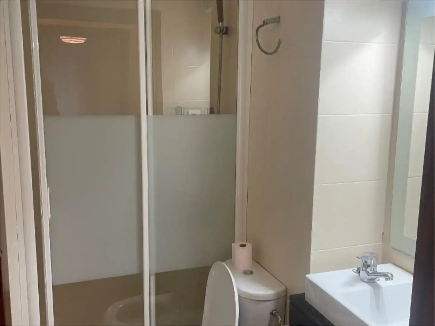 Badezimmer von Wohnung zum Verkauf in Reus mit Klimaanlage
