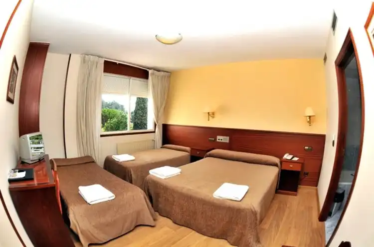 Schlafzimmer von Gebäude zum Verkauf in Santiago de Compostela 