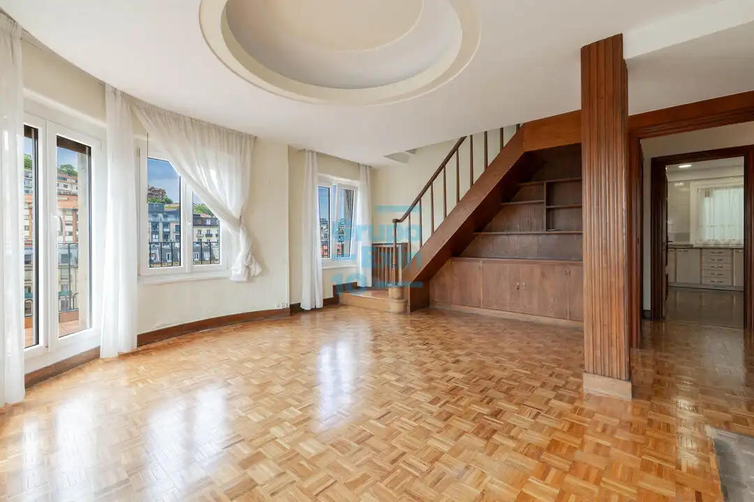 Attic for sale in Amara Zaharra - Arbaizenea