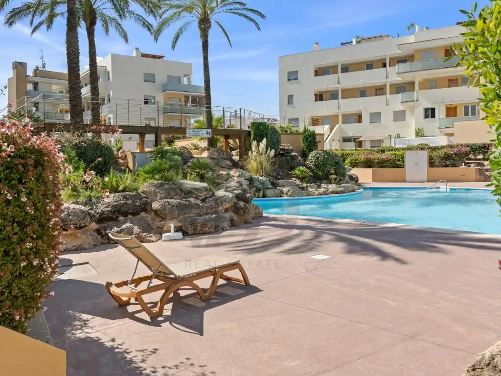 Apartament amb piscina en venda a Sant Agustí-Cala de Bou, imagen 4