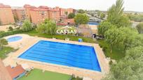 Piscina de Pis en venda en Torrejón de Ardoz amb Aire condicionat, Calefacció i Terrassa