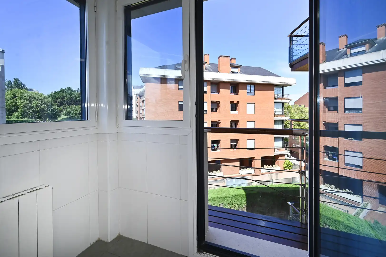 Flat for rent in Avenida Doctor Diego Madrazo, Valdenoja
