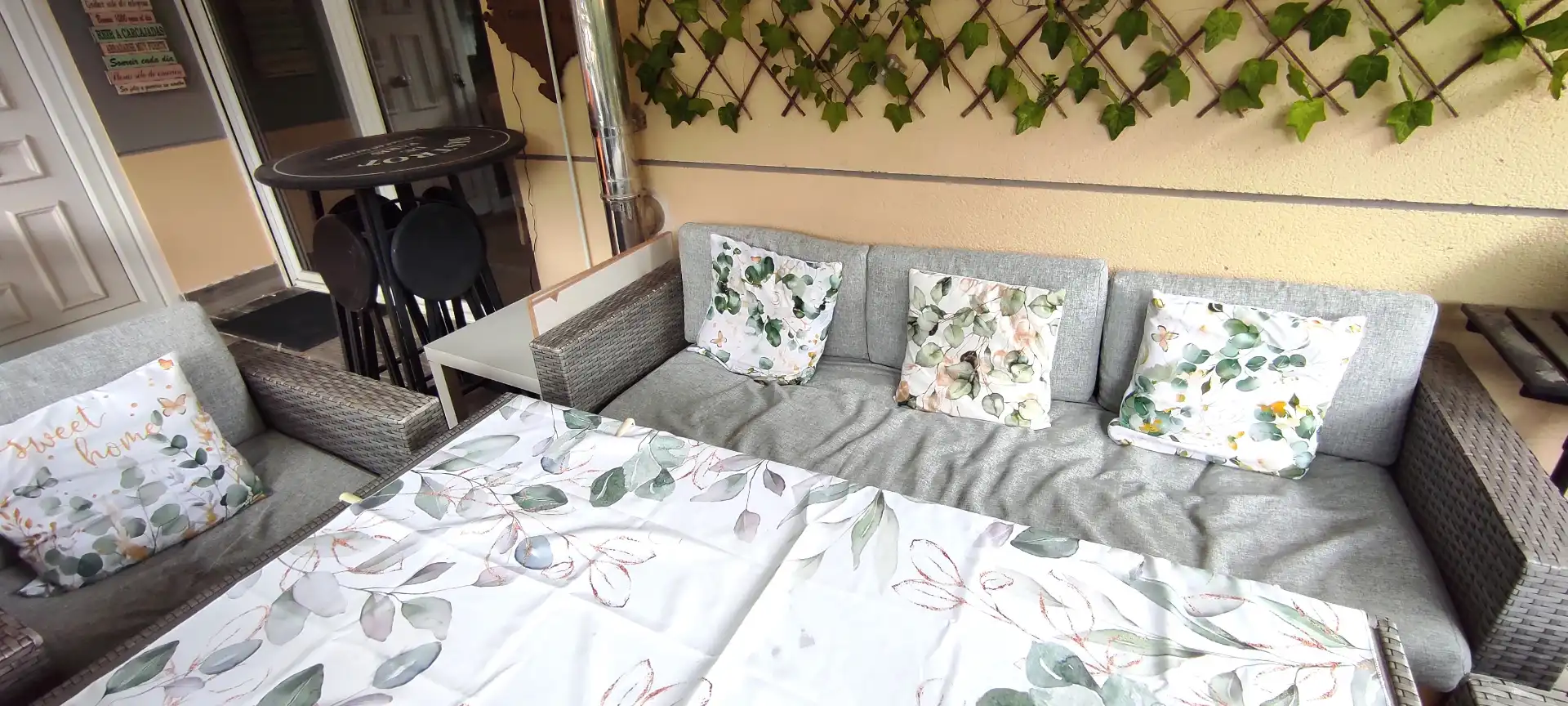 Terrassa de Casa adosada en venda en Castro-Urdiales amb Calefacció, Jardí privat i Terrassa