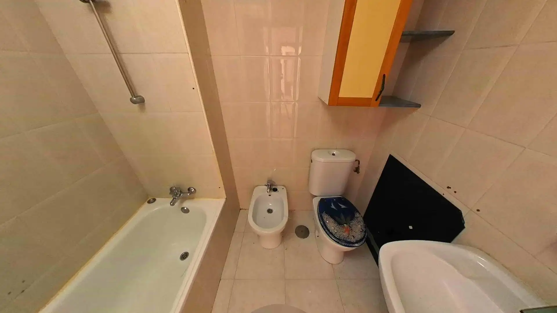 Badezimmer von Wohnung zum Verkauf in Benavente mit Heizung, Ofen und Balkon