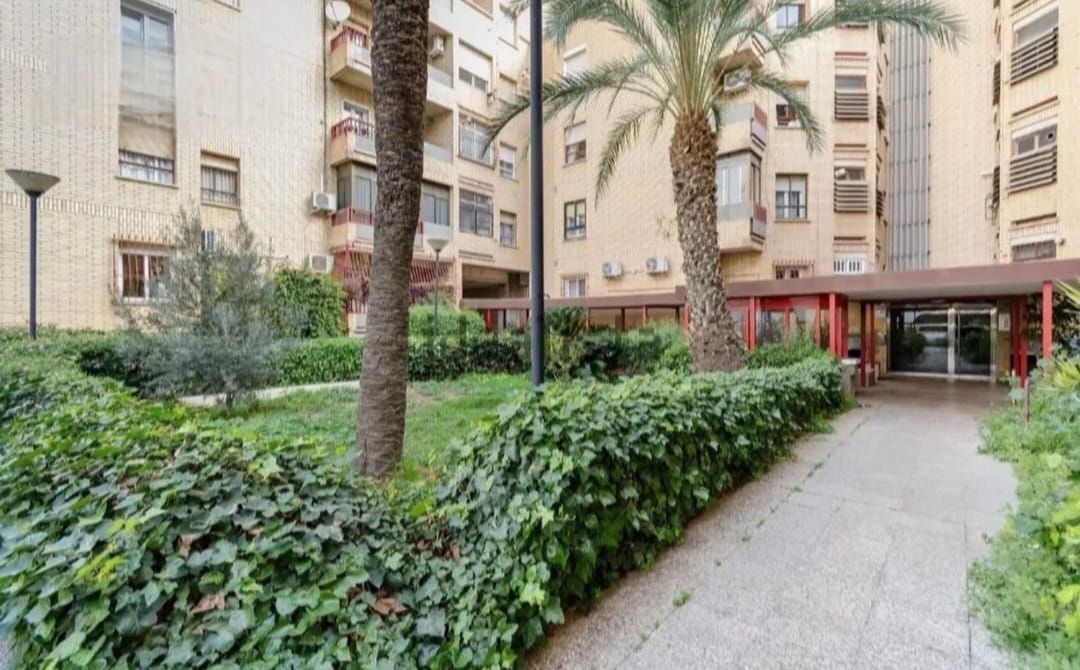 Vista exterior de Pis en venda en Cartagena amb Terrassa i Balcó