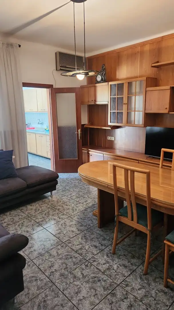 Comedor de Piso de alquiler en Salt con Aire acondicionado, Calefacción y Trastero