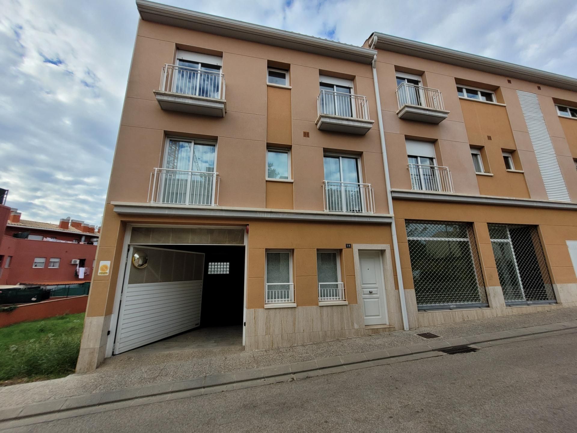 Exterior view of Garage for sale in Llagostera