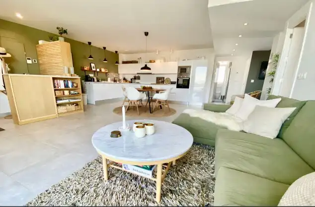 Wohnzimmer von Maisonette zum Verkauf in Mijas mit Klimaanlage, Terrasse und Möbliert