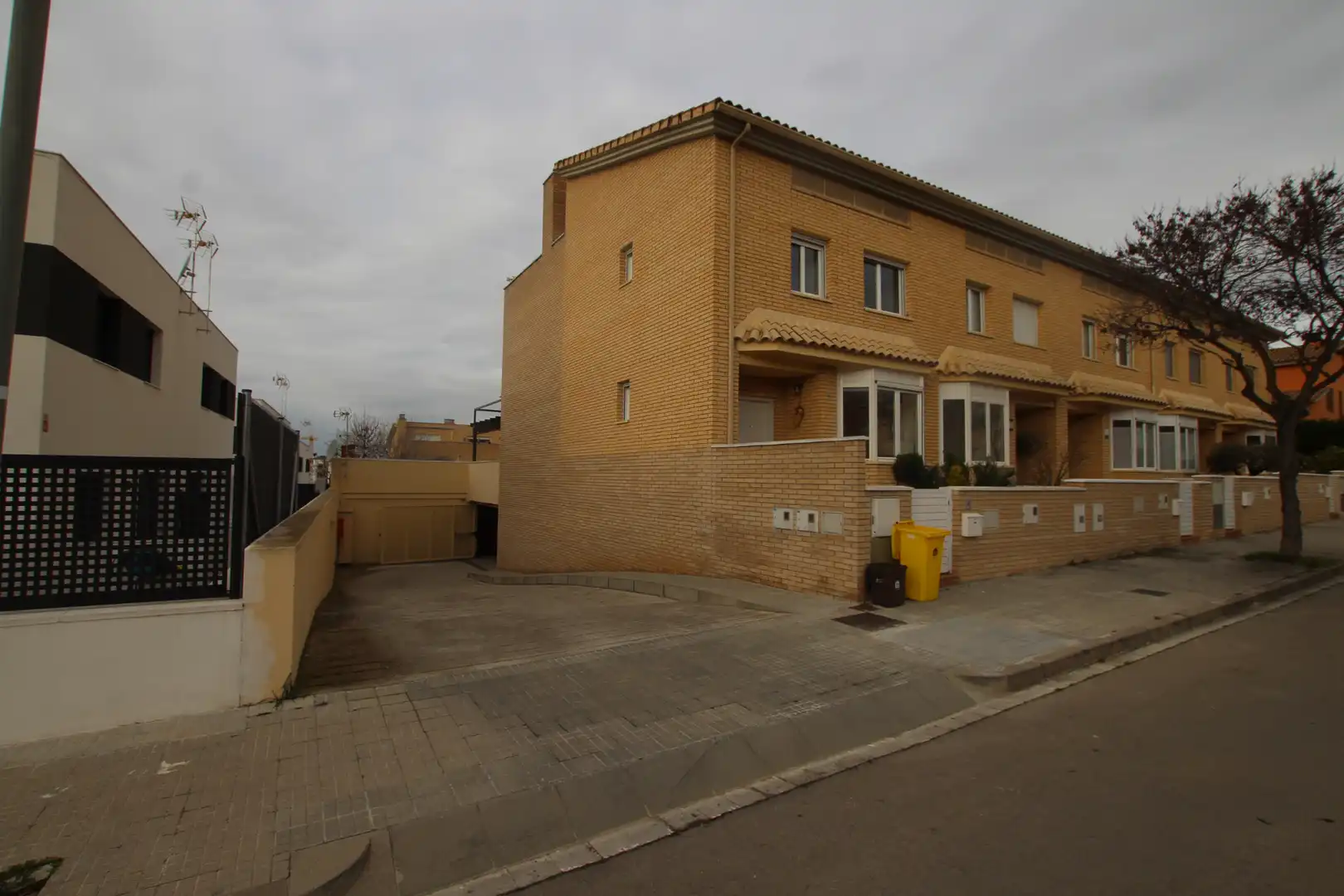 Exterior view of Garage for sale in Cardedeu