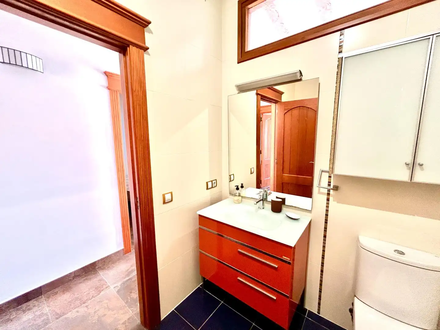 Badezimmer von Haus oder Chalet zur Miete in Rafelbuñol / Rafelbunyol mit Klimaanlage, Heizung und Privatgarten